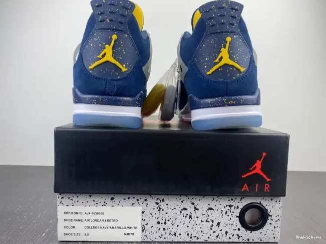 One Kick AJ4-1036660 Retro Michigan Air (PE) Jordan 4 0611
